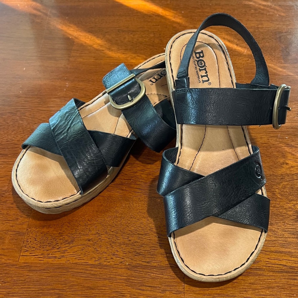 Børn Women's Black Leather Strappy Wedge Sandals Size 7M